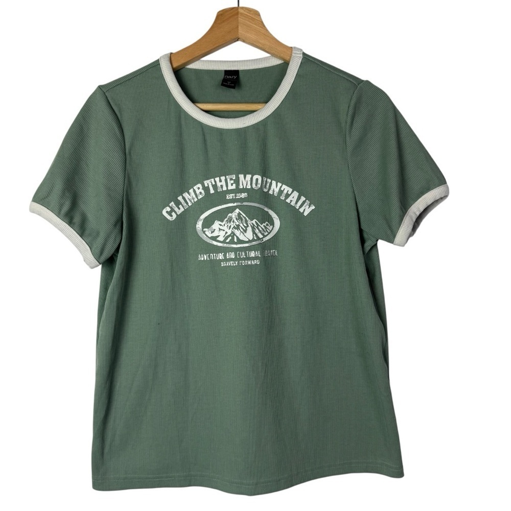 Dazy Green Climb The Mountain Green Ribbed Camp Short Sleeve T-Shirt M